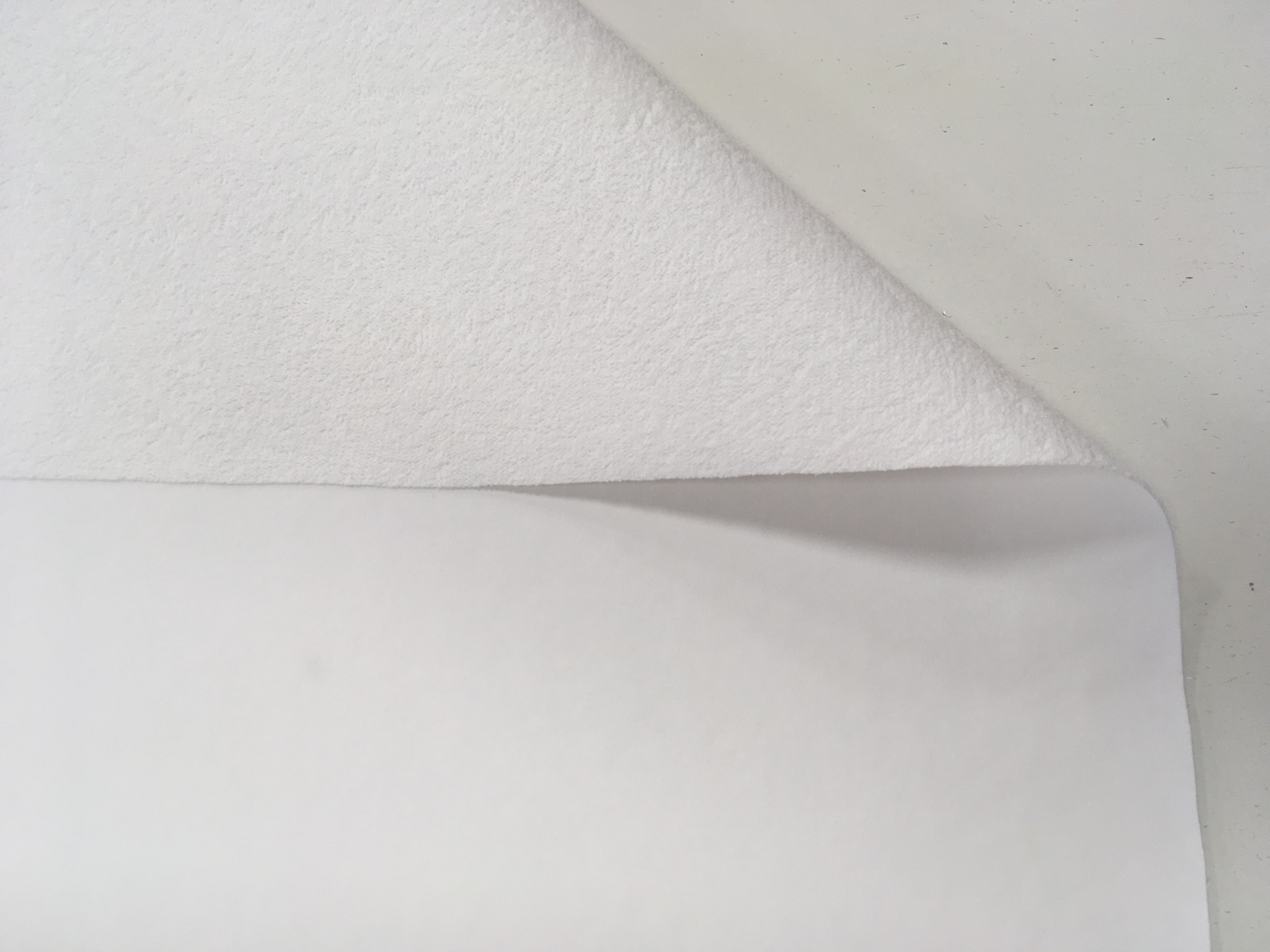 Spugna Gommata impermeabile a metraggio in cm 140 effeto mollettone